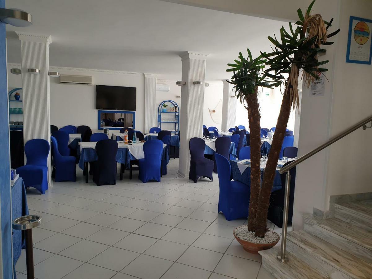 Hotel Caraibisiaco Sul Mare San Pietro in Bevagna Exterior photo